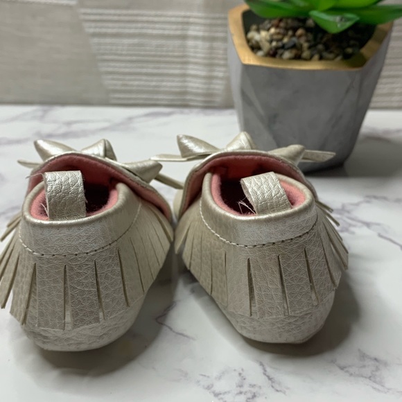 Gold Baby shoes - Picture 4 of 6